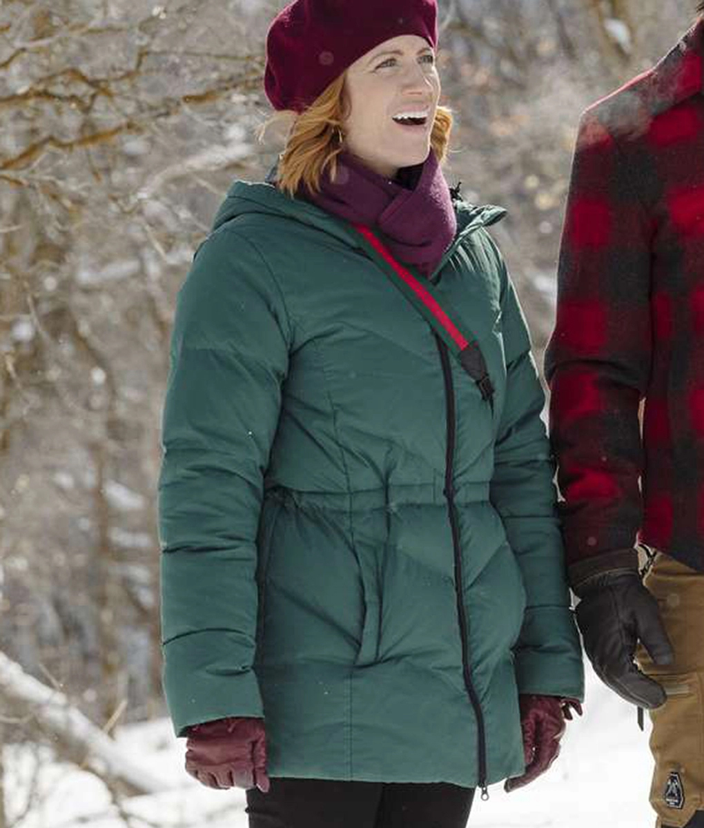 Brittany Snow Womens Green Puffer Jacket