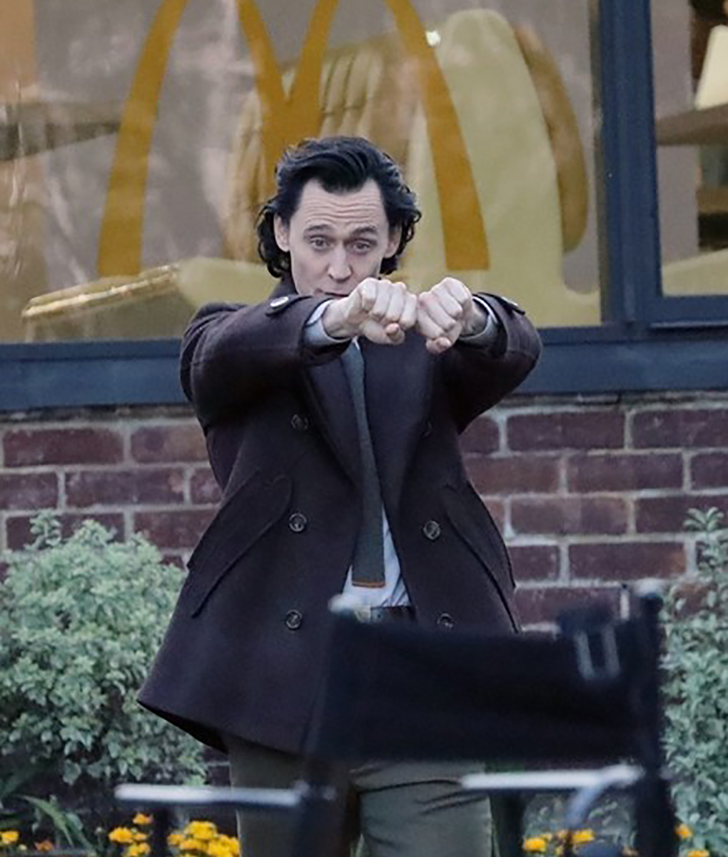 Loki-S02-Tom-Hiddleston-Peacoat-1