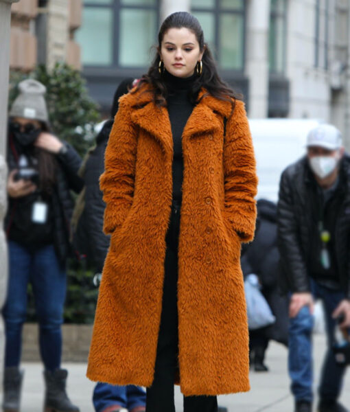 Mabel Mora Only Murders in the Building S02 Selena Gomez Orange Fur Overcoat