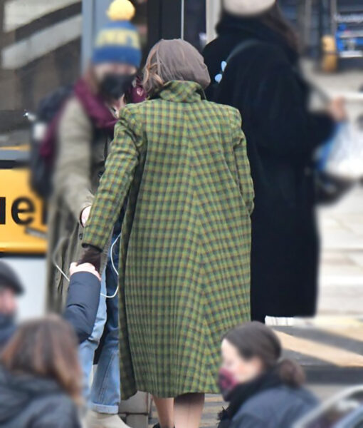 Ariadne Oliver A Haunting in Venice 2023 Tina Fey Green Plaid Trench Coat