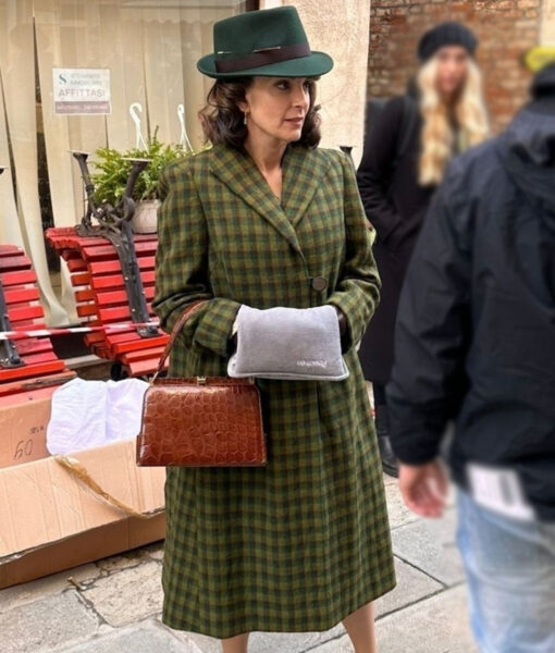 Ariadne Oliver A Haunting in Venice 2023 Tina Fey Green Trench Coat