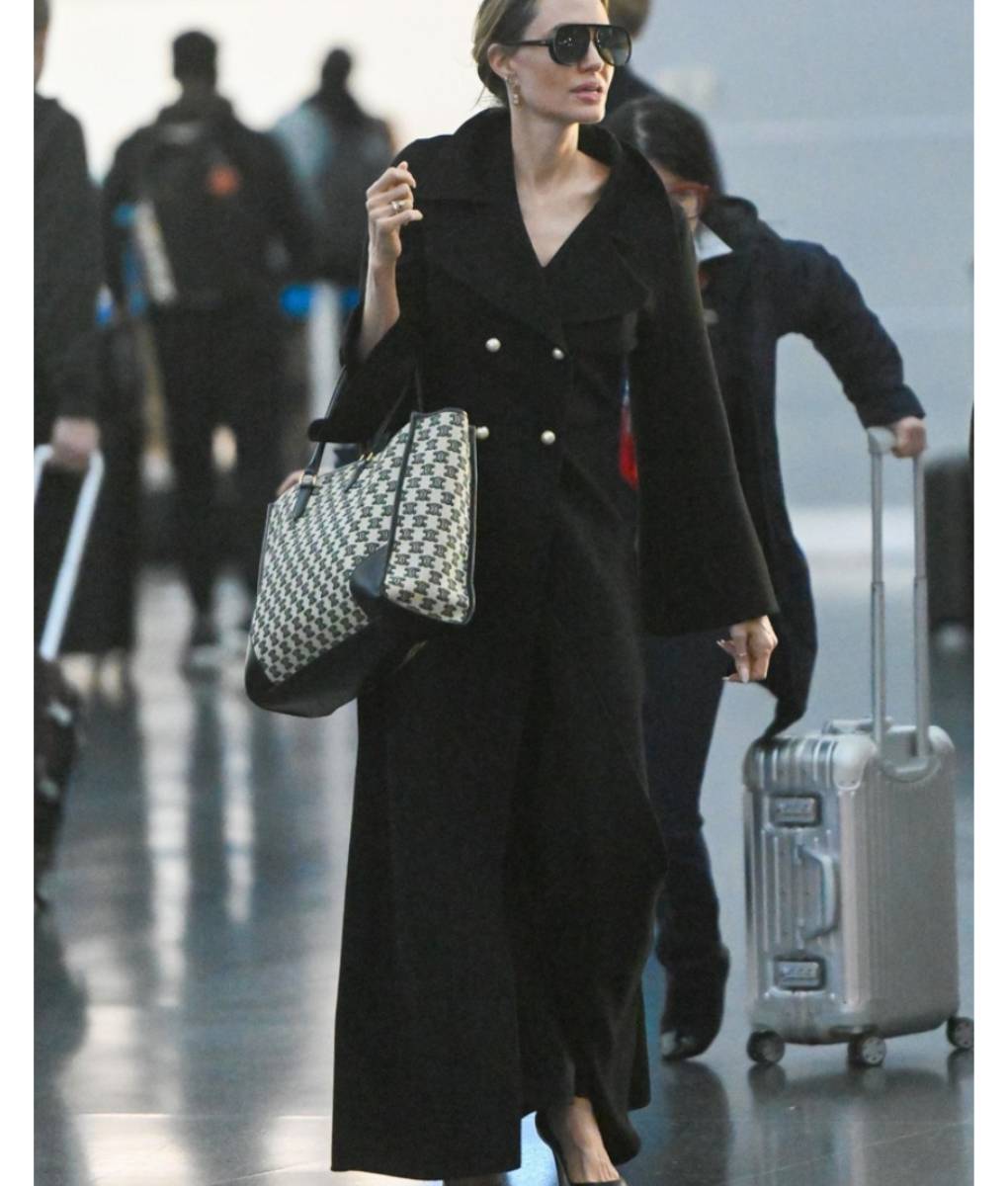 Angelina Jolie Black Coat (3)