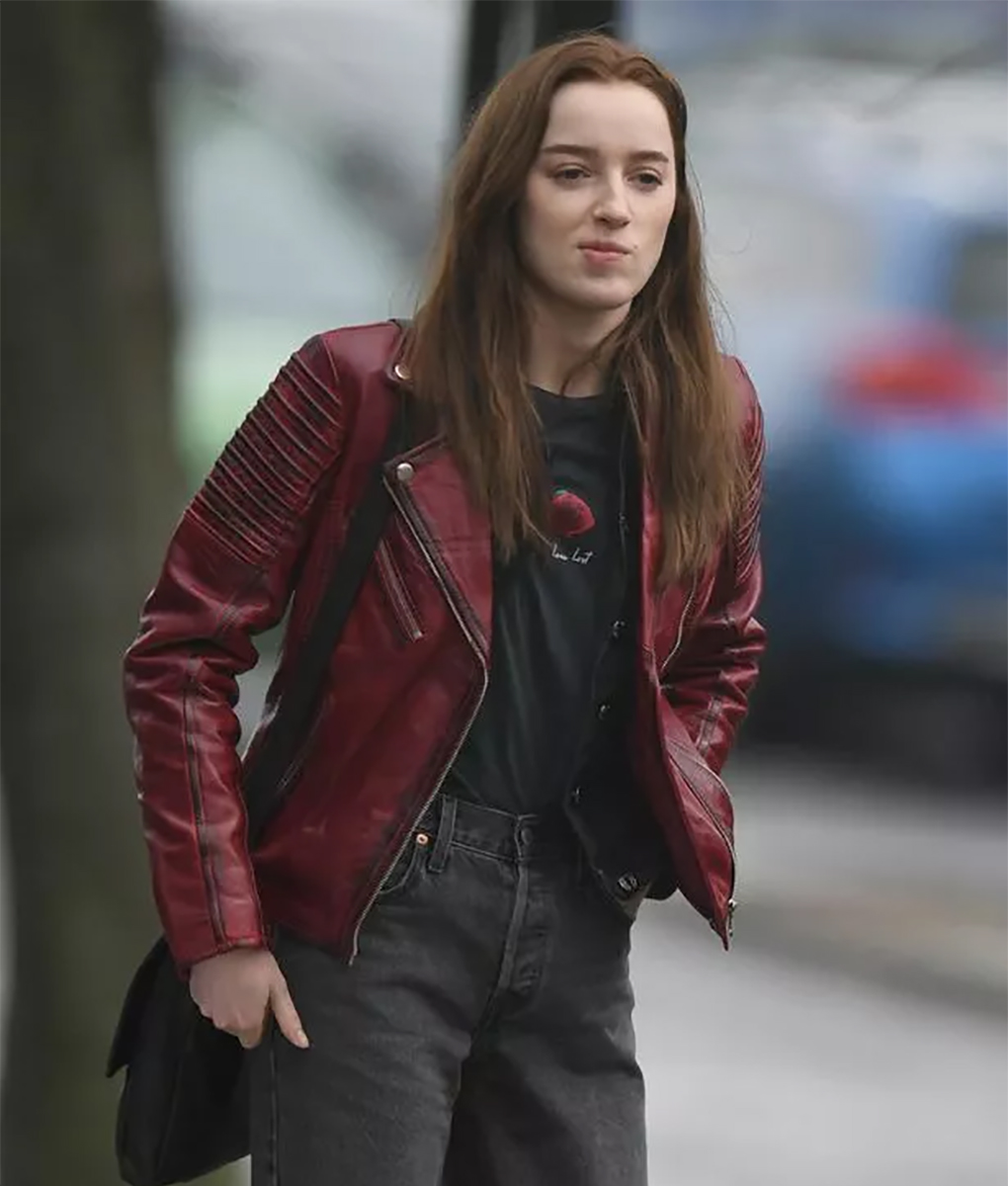 Alexandra Bank of Dave (Phoebe Dynevor) Maroon Jacket