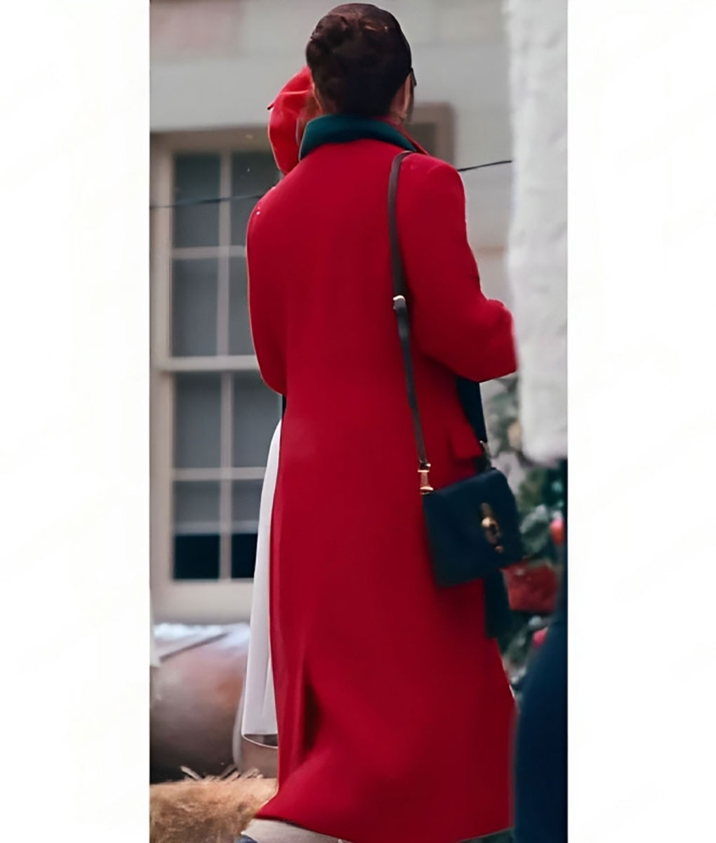 Elizabeth Christmas Keepsake Red Coat (1)