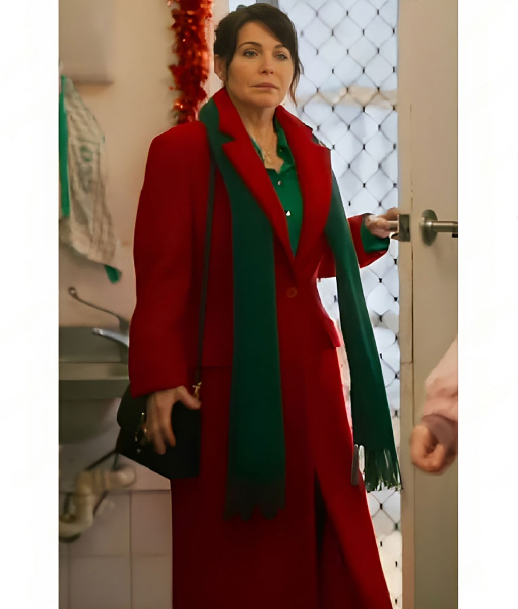 Elizabeth Christmas Keepsake Red Coat (2)