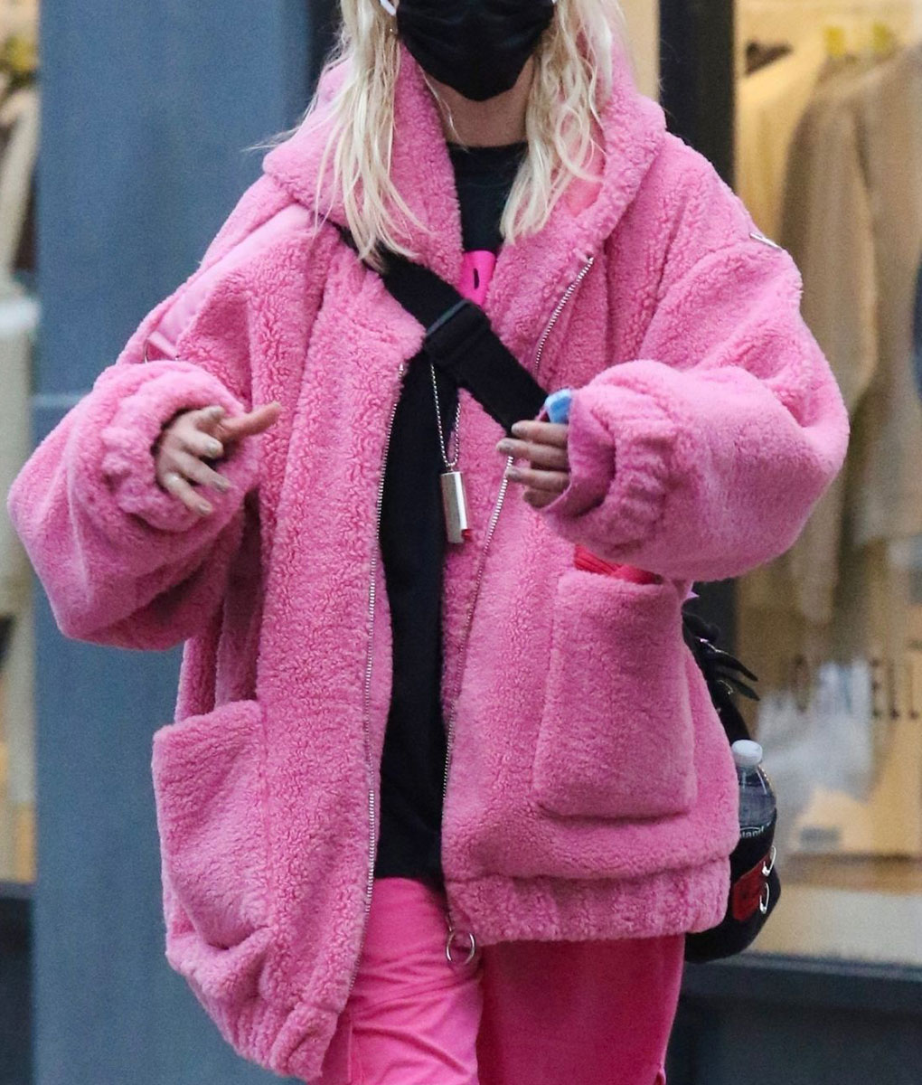 Taylor Momsen Pink Shearling Jacket (2)