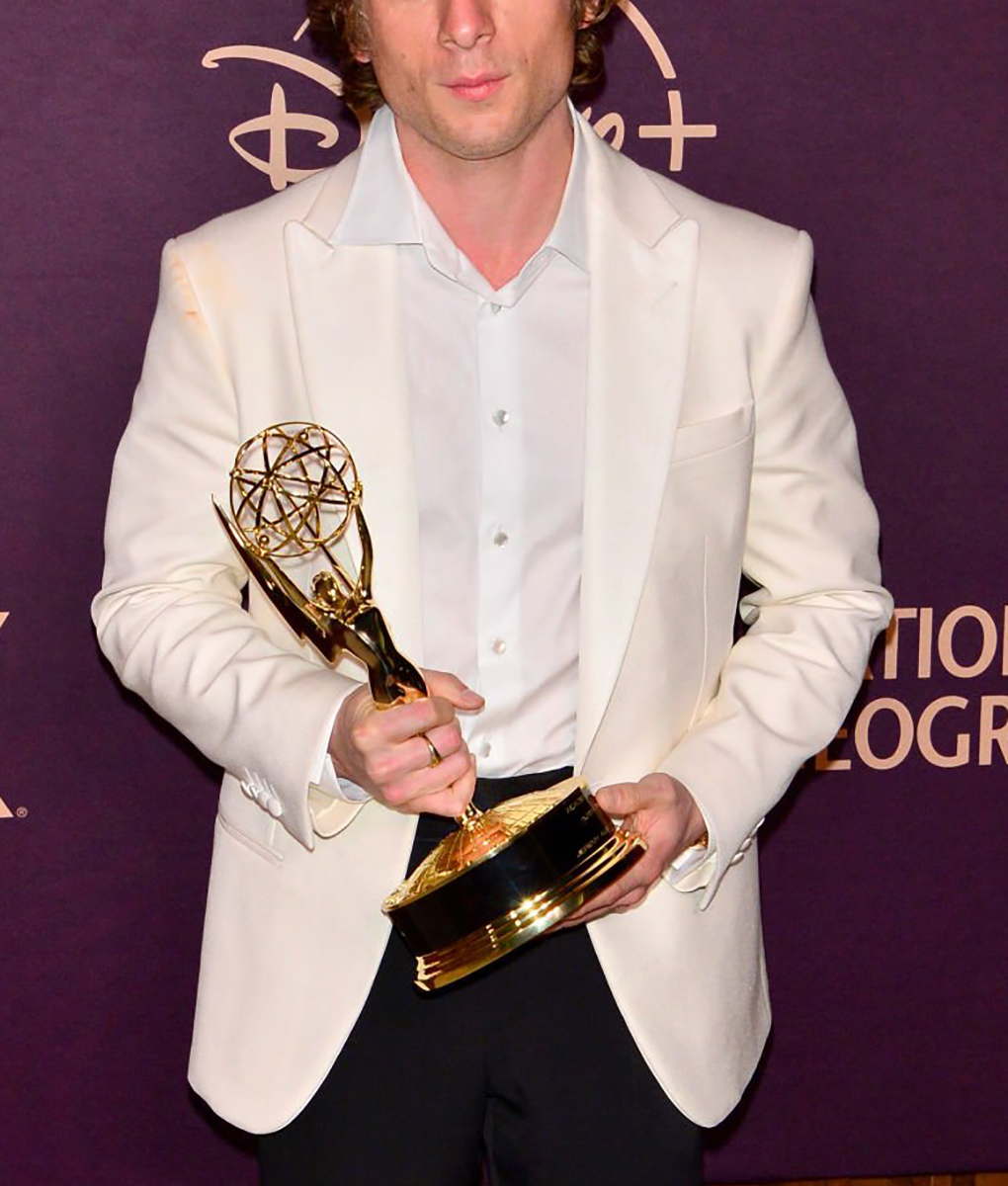Jeremy Allen 75 Emmys Awards Blazer (1)