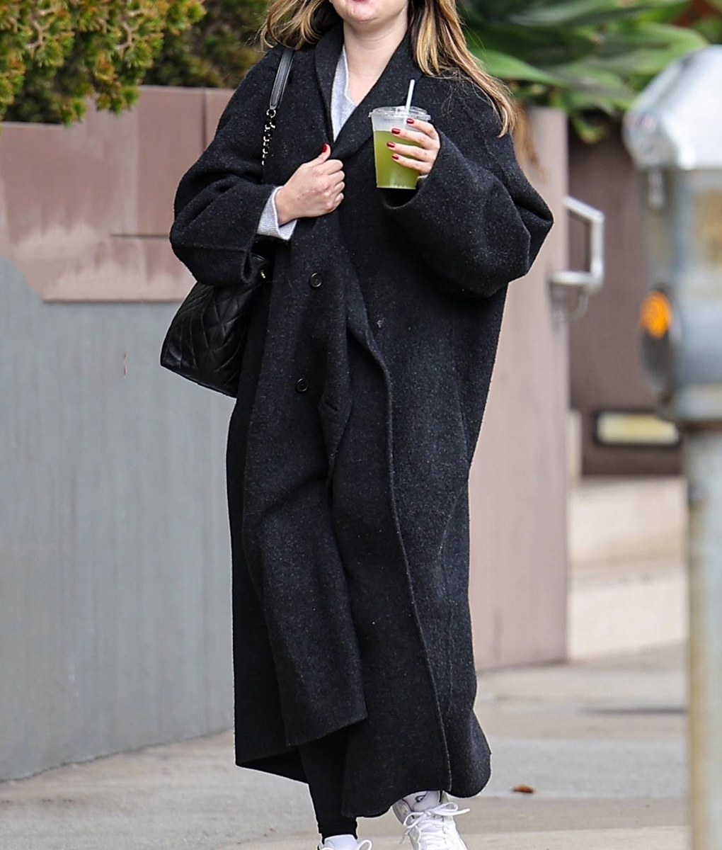 Selena Gomez Long Black Coat (4)