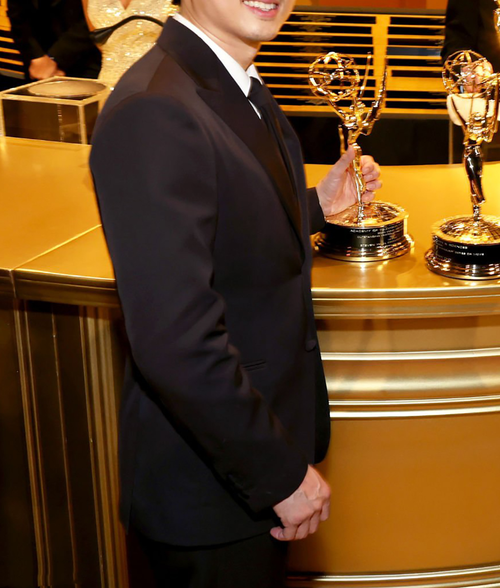 Steven Yeun 75 Emmys Awards Suit (1)