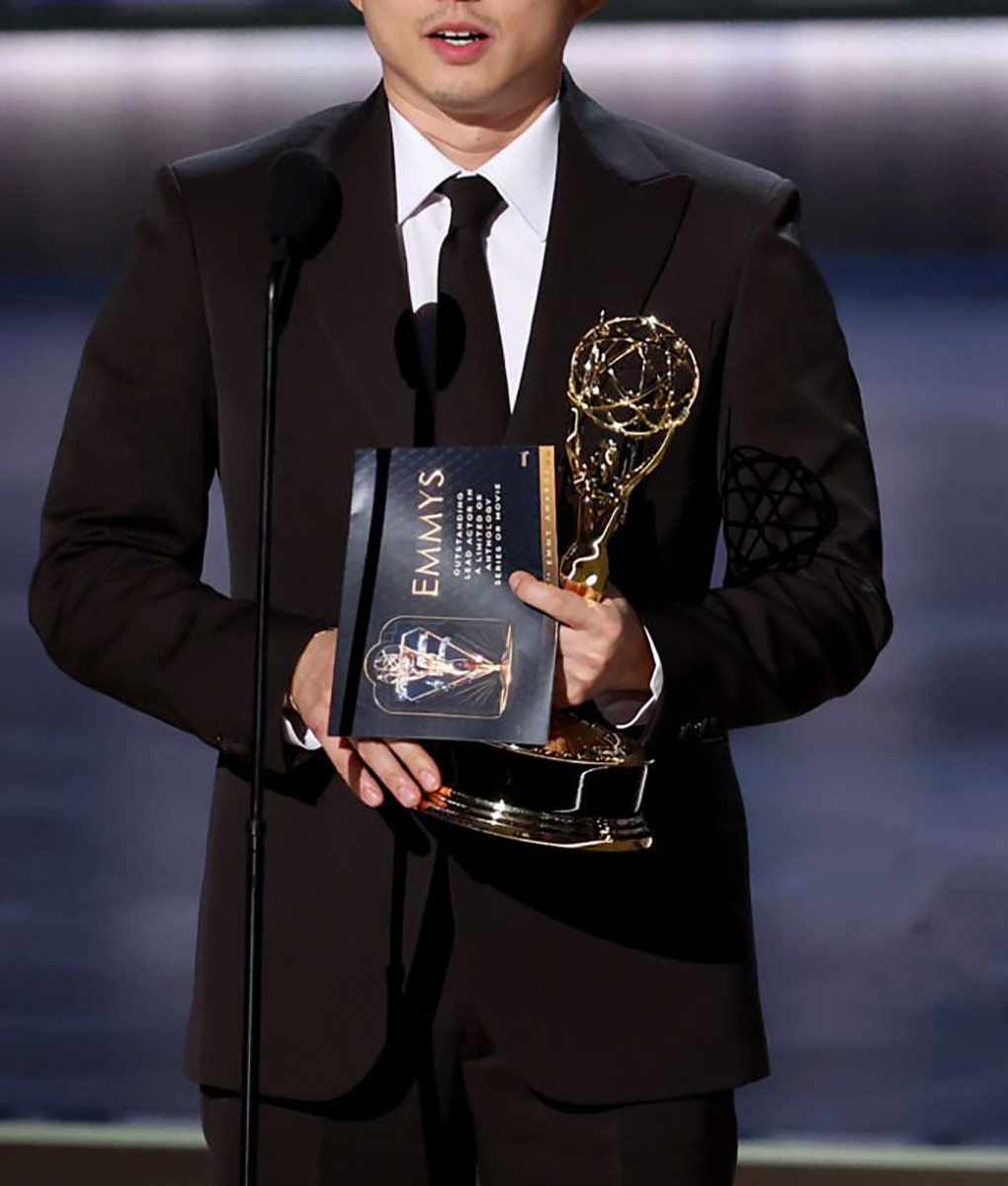 Steven Yeun 75 Emmys Awards Suit (3)