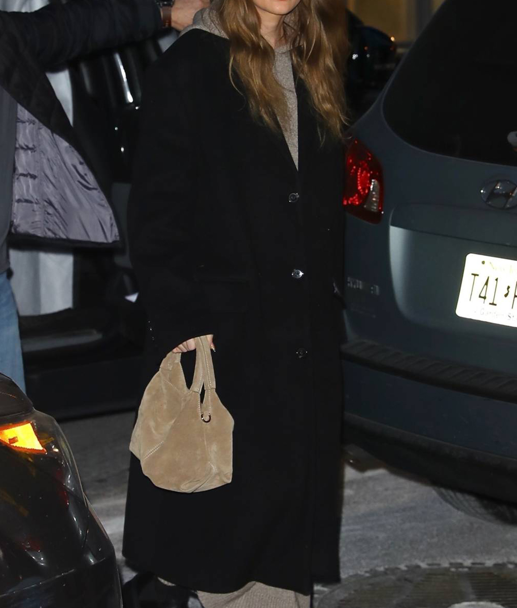 Taylor Swift Long Black Coat (2)