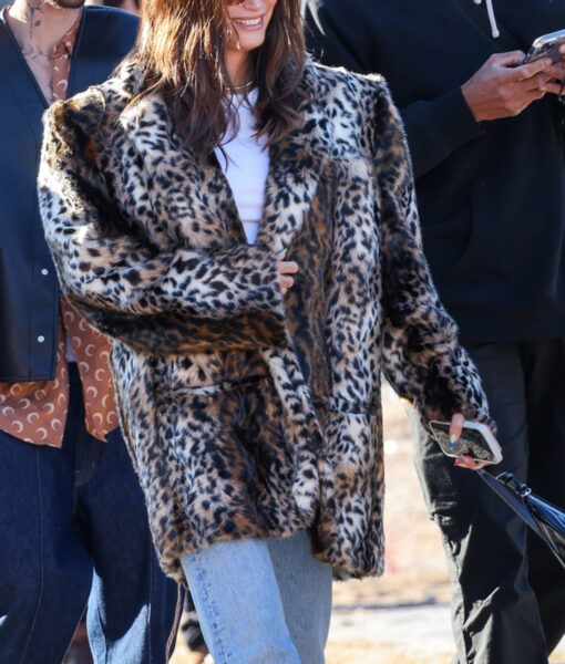 Hailey Bieber Super Bowl LVIII Cheetah Pattern Fur Coat-3