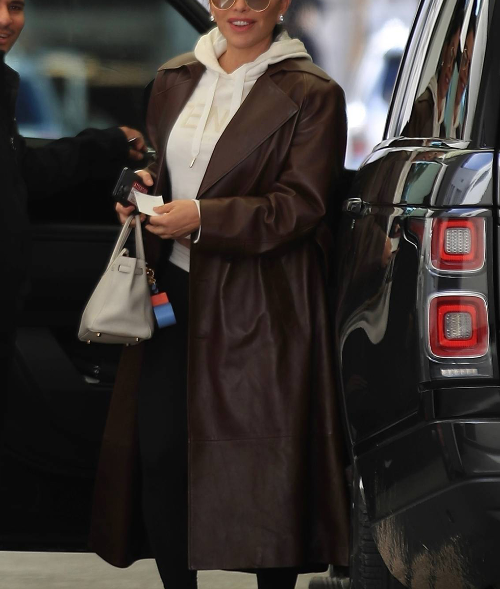 Lauren Sánchez Belted Brown Leather Coat (1)