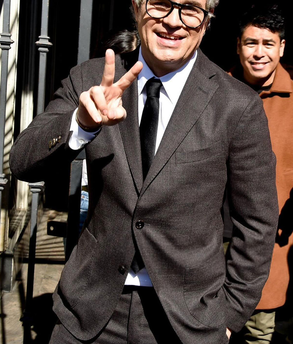 Mark Ruffalo Walk of Fame Suit (3)