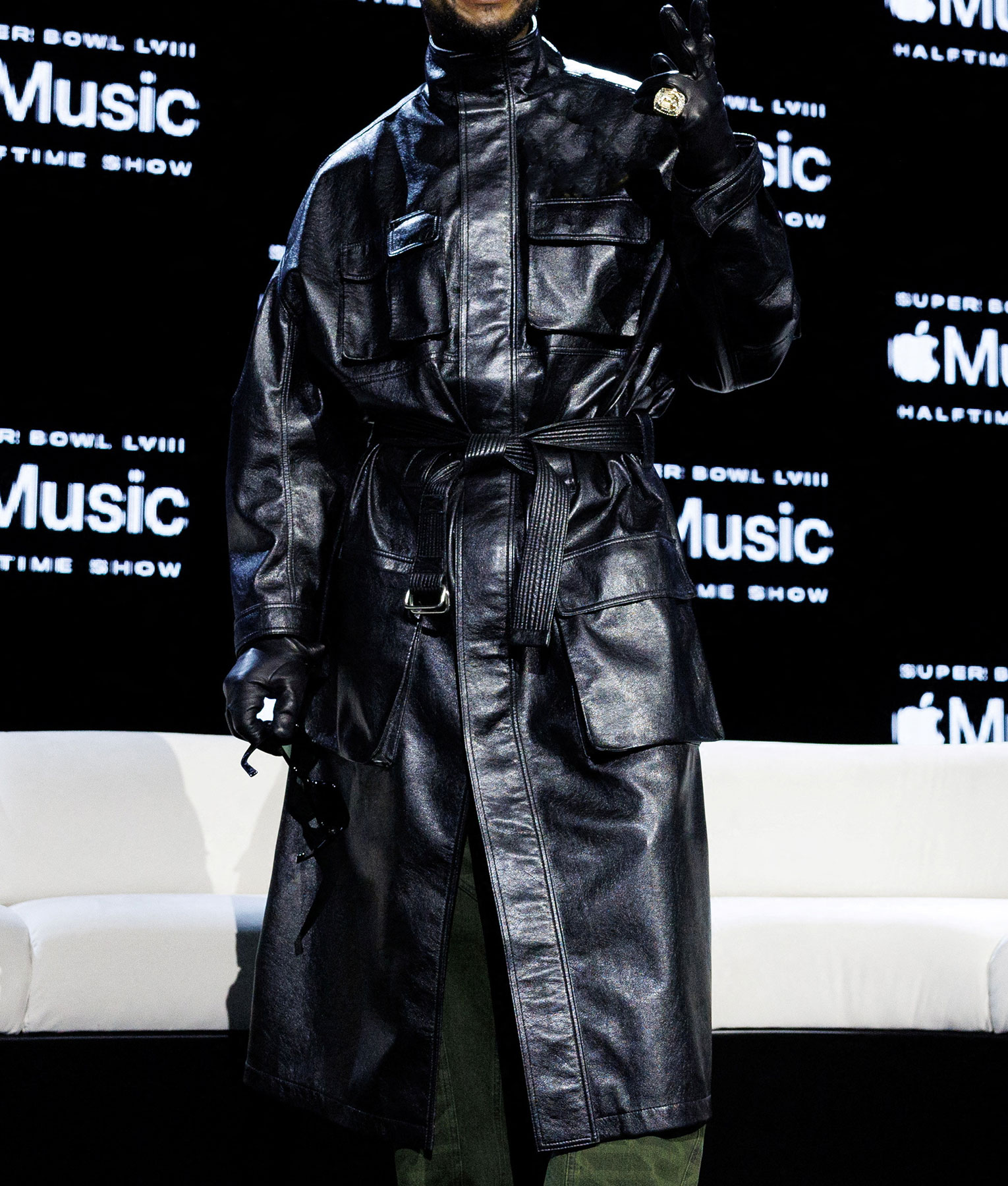 Usher Super Bowl Black Leather Coat (5)