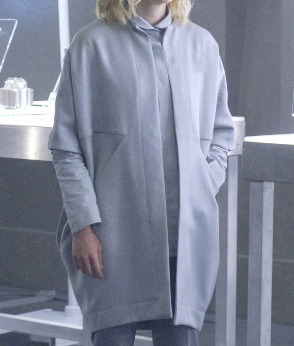 Alison Pill Star Trek Picard Gray Coat (3)