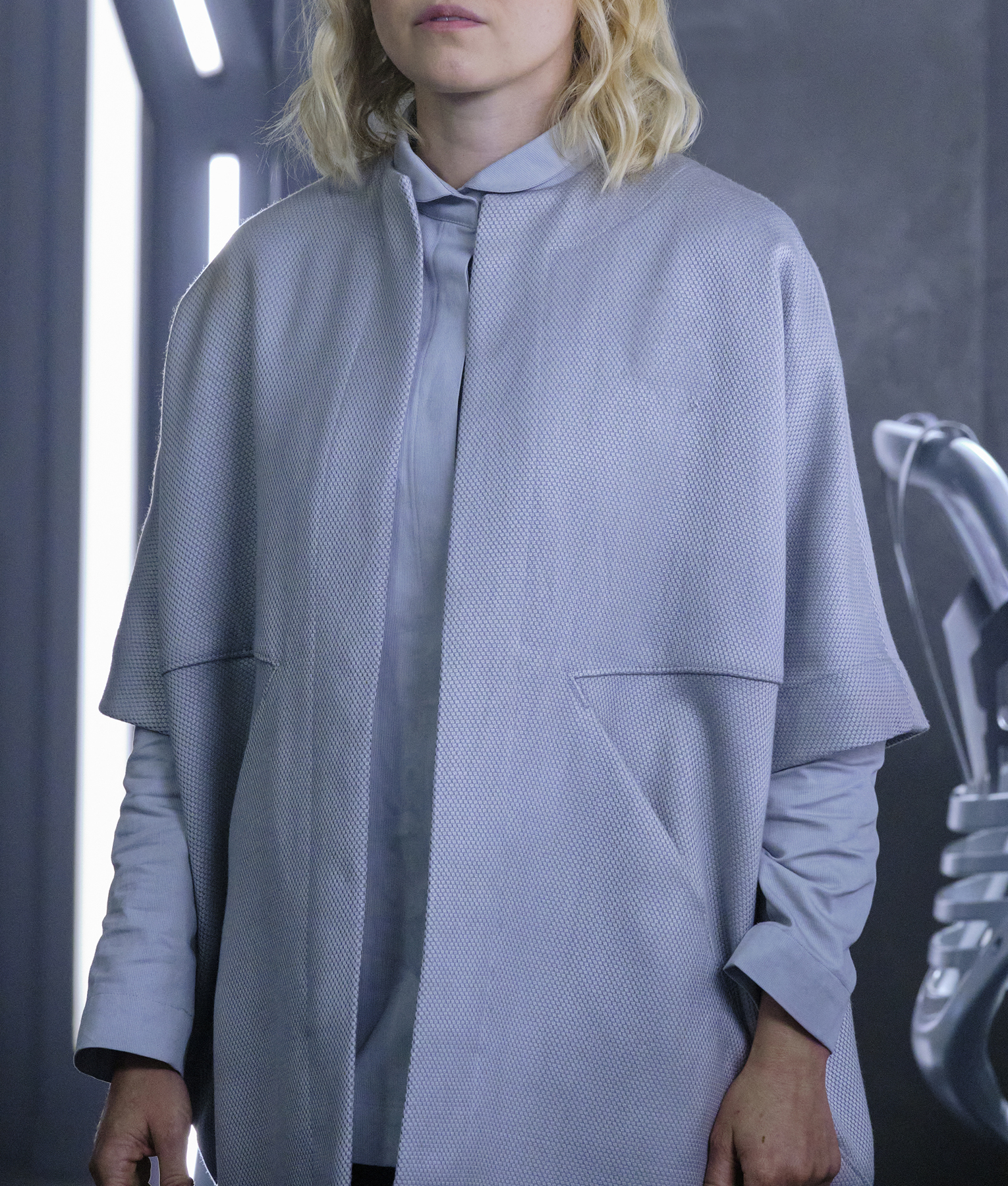 Alison Pill Star Trek Picard Gray Coat (5)