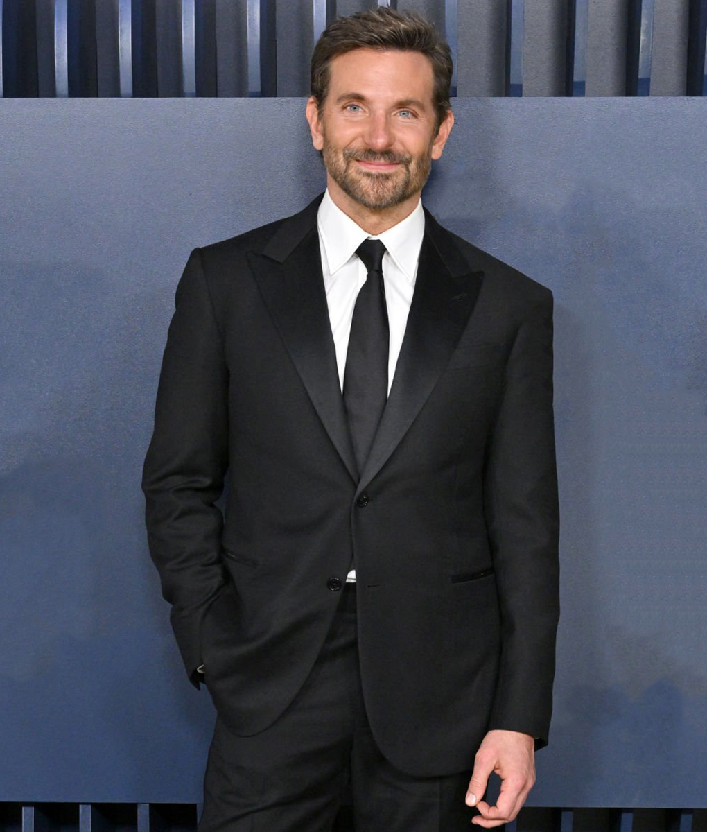 Bradley Cooper 30 SAG Awards Black Suit (2)