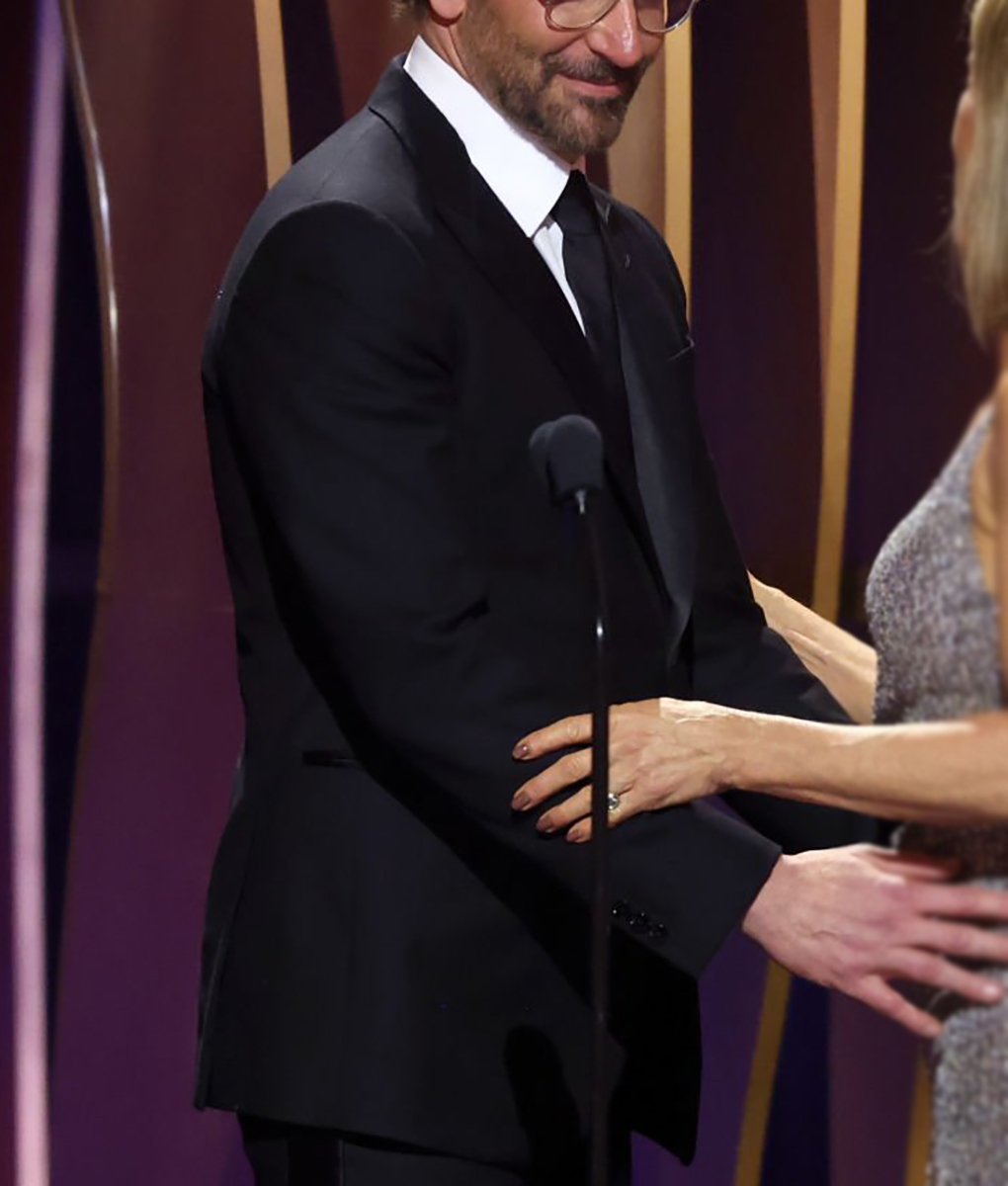 Bradley Cooper 30 SAG Awards Black Suit (4)