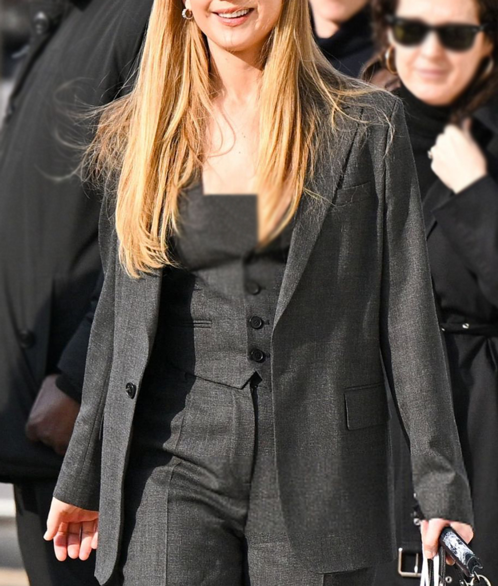 Jennifer Lawrence Charcoal Black Suit (3)
