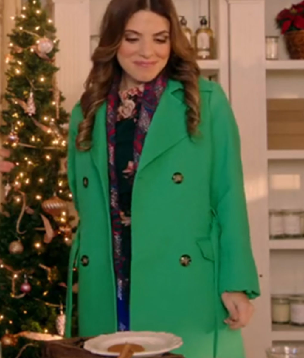 Juliet Christmas by Candlelight (Erin Agostino) Green Coat