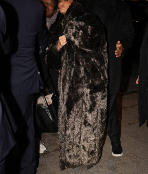 Kim Kardashian Fashion Week Brown Fur Coat-4