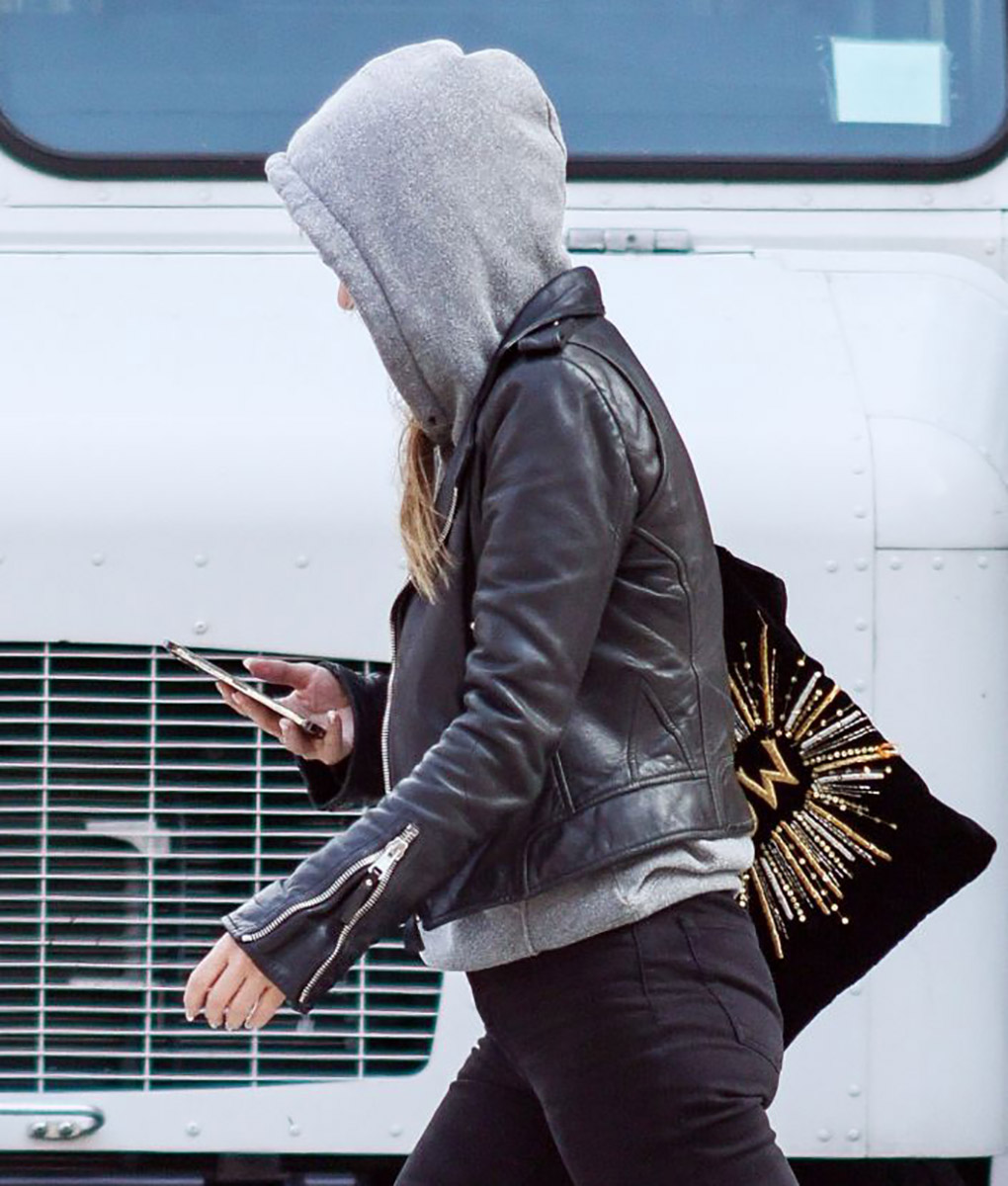 Olivia Wilde Black Leather Jacket (3)