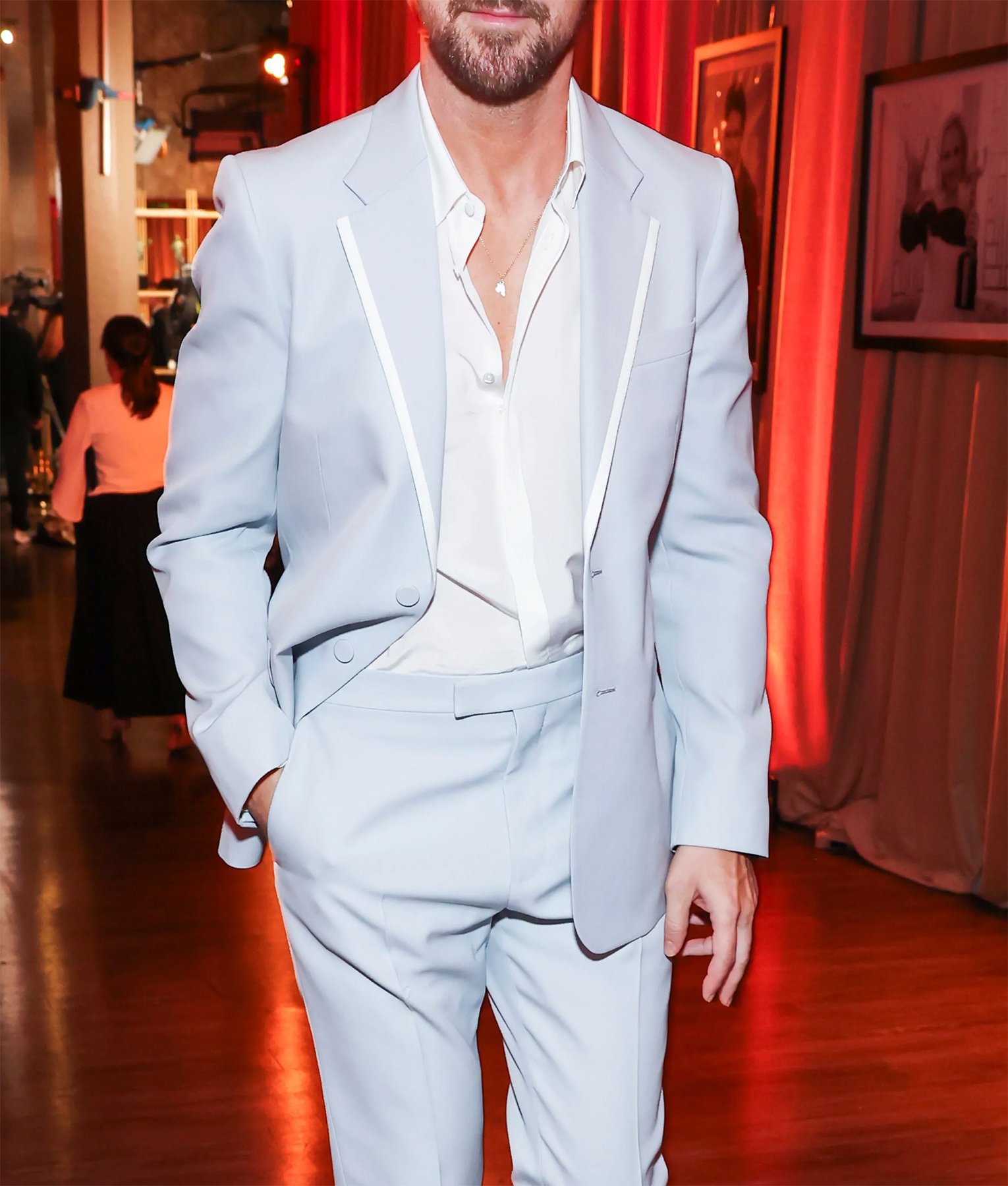 Ryan Gosling SAG Awards Light Blue Suit (4)
