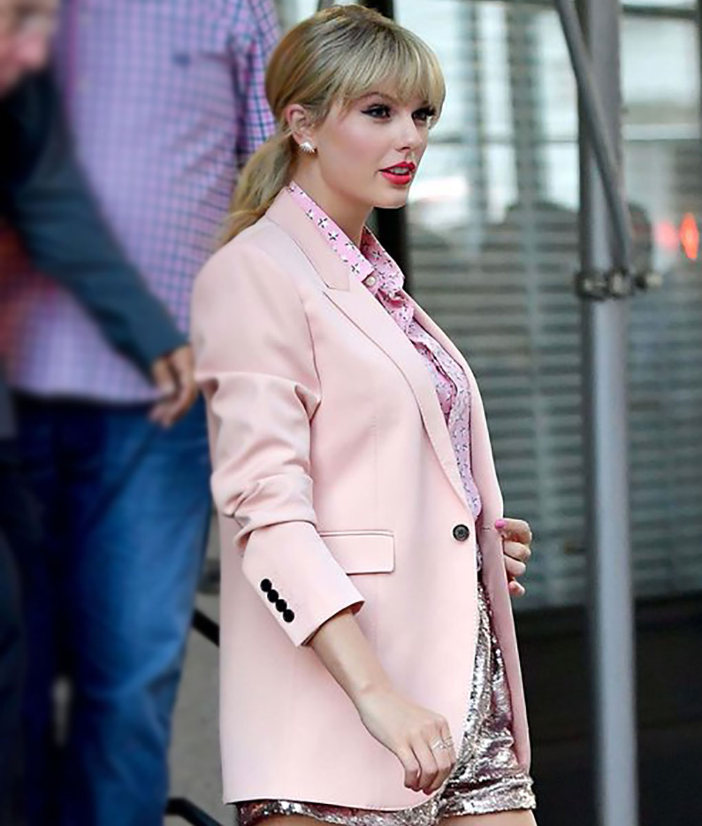 Taylor Swift Light Pink Blazer (4)
