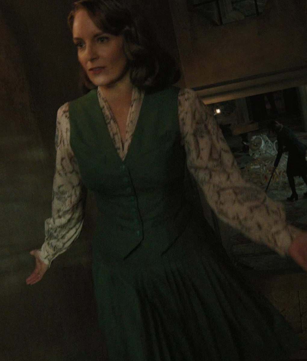 Tina Fey A Haunting in Venice Green Vest (3)